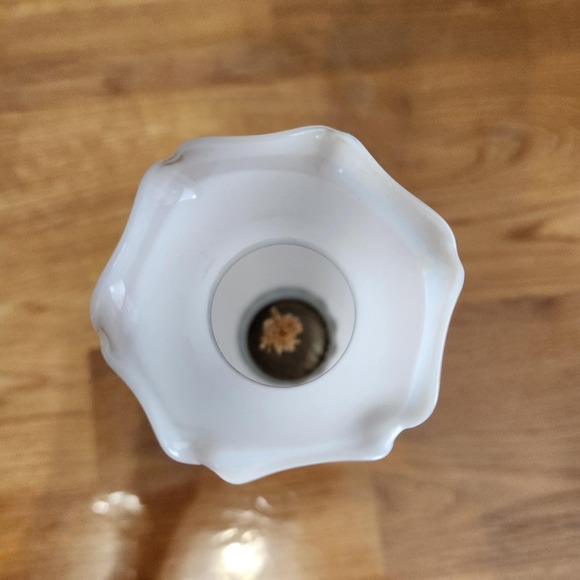 Vintage Milk Glass Oil Lamp With Petite  Pink Rose Decor Made In Japan - Picture 5 of 7